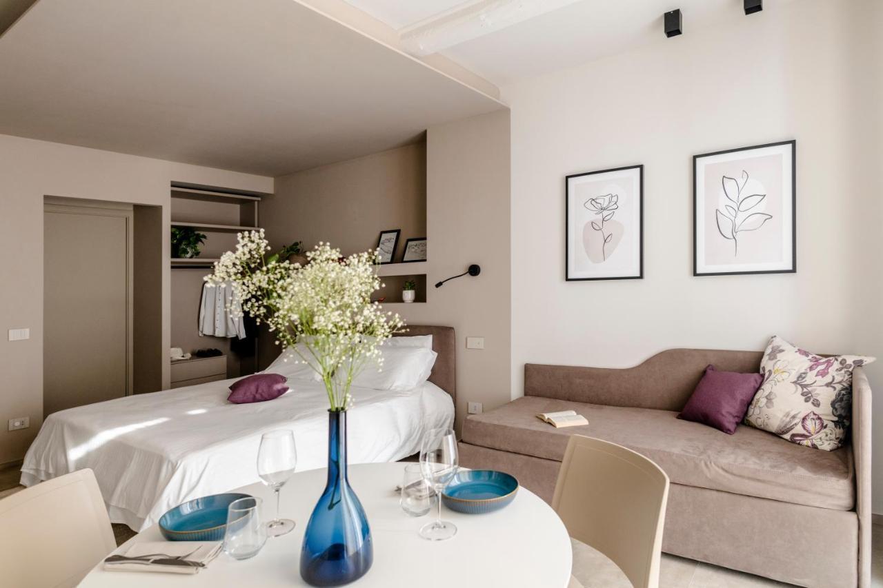 Il Cortile Suites Diano dʼAlba Buitenkant foto